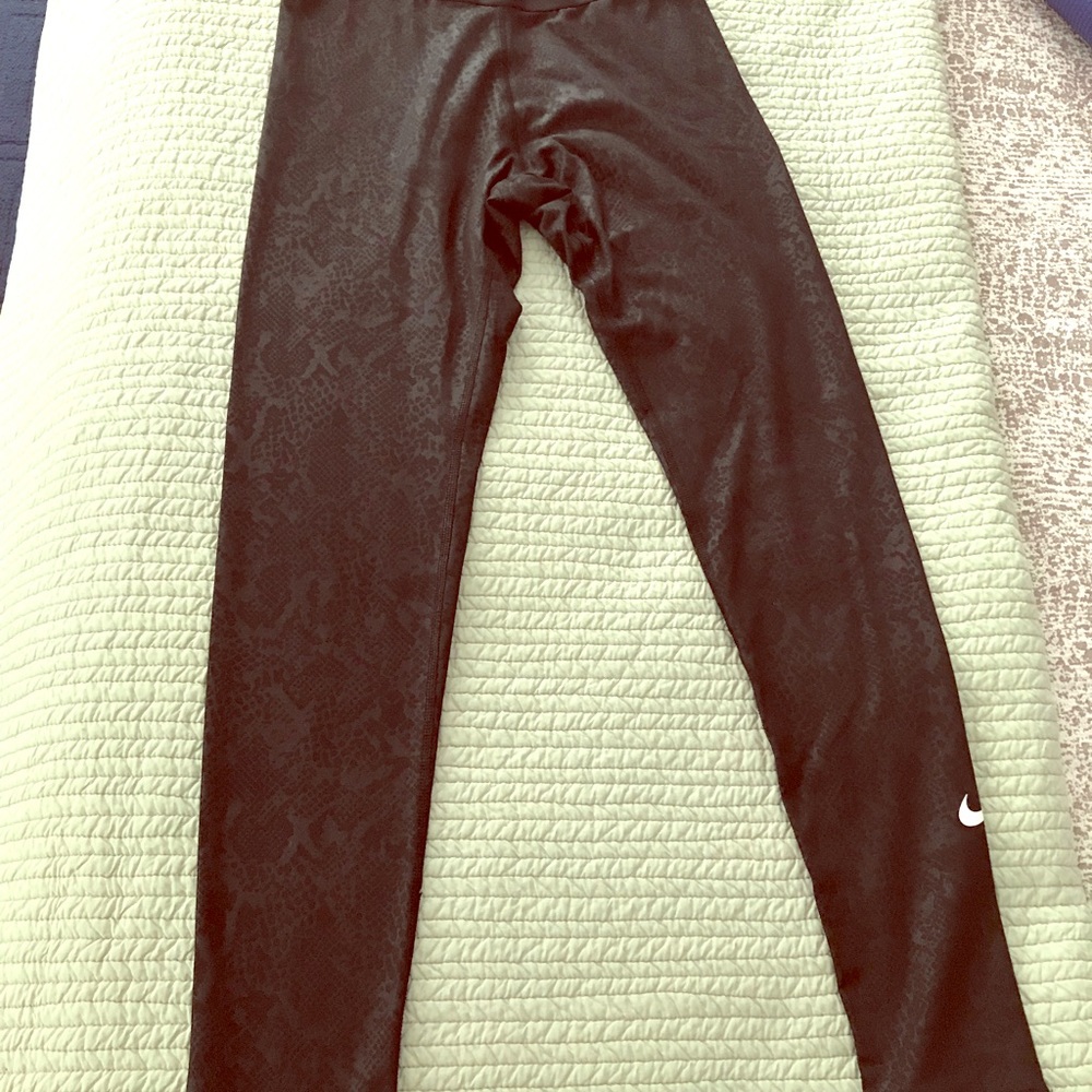 Nike Dri-fit fleece lined running tights snake